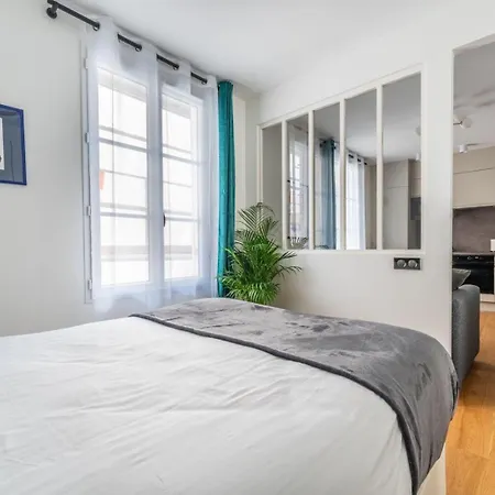 Renovated Latin Quarter Center Paris