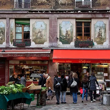 Renovated Latin Quarter Center *