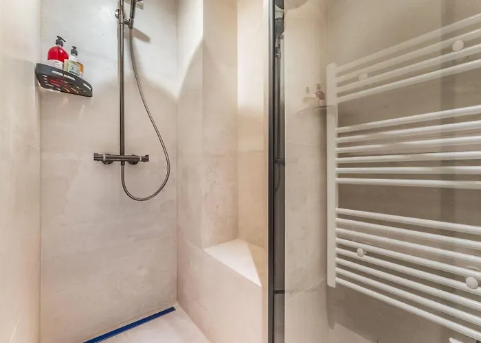 Apartman Renovated Latin Quarter Center *